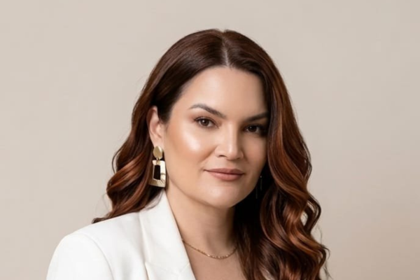 Dra. Kallyani de Souza, biomédica especialista em Biomedicina Estética